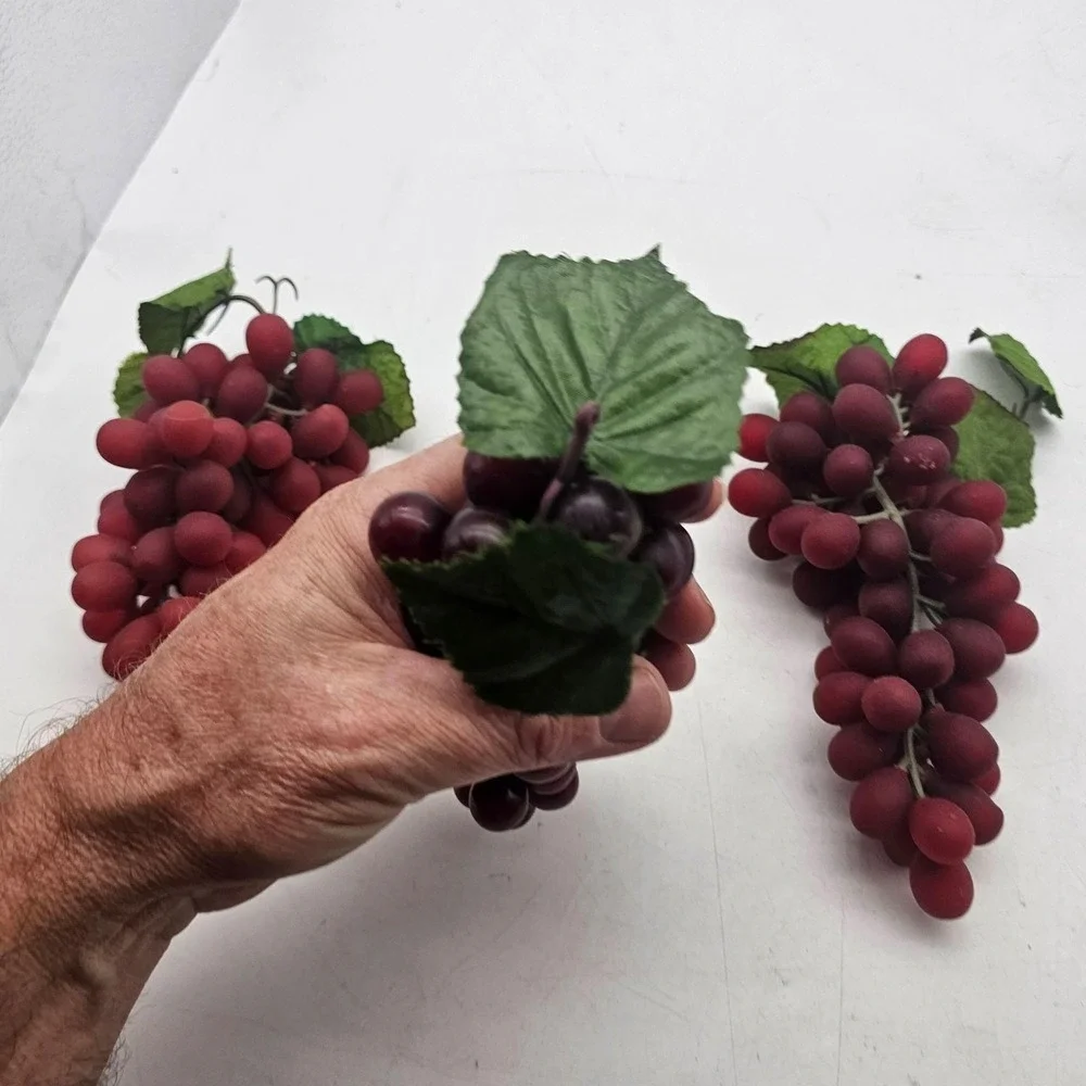Plastic Grapes Set Of 4 Faux Grape Bunches Red Purple Green Kitchen Decor